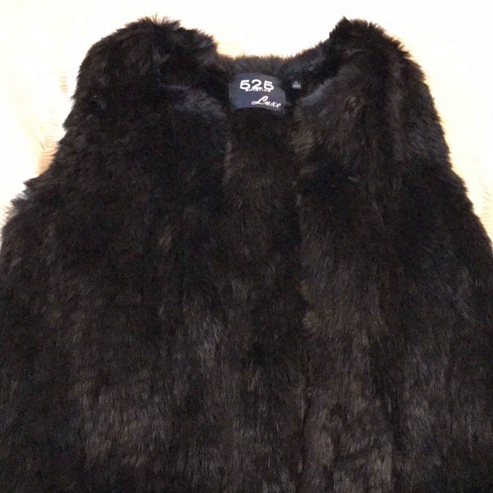 black mink vest 525 with tags never worn